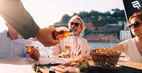 Porto: luxe 6-bruggenboottocht: wijn, snacks en uitzichten