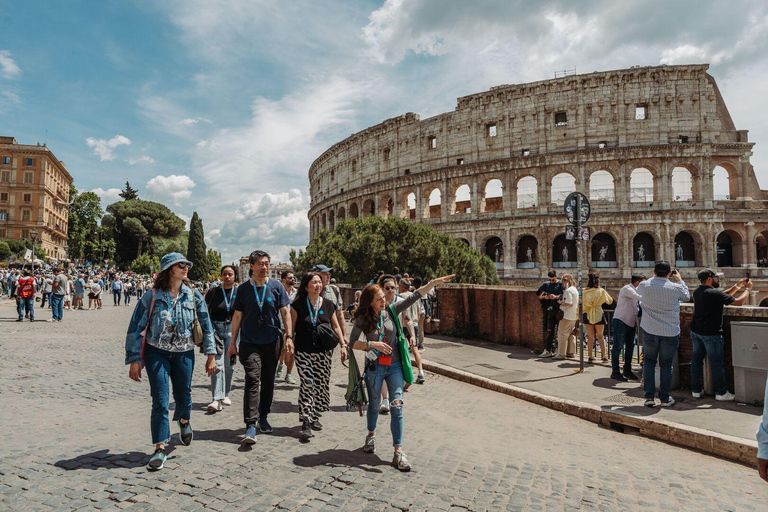 Rome: Colosseum, Roman Forum & Palatine Hill Guided Tour Colosseum, Roman Forum & Palatine Hill Tour in English