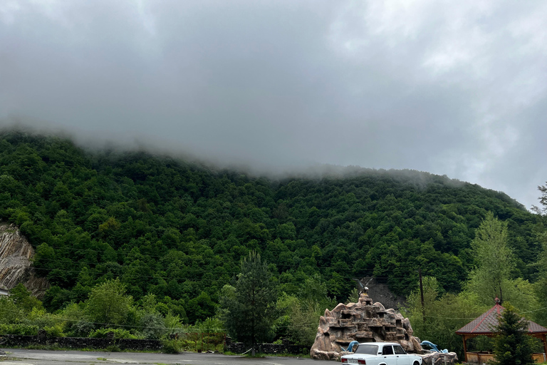من باكو: جولة شيكي مع شريك سفر بي بي سي (خاص)