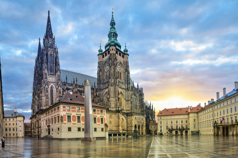Prague Castle and St. Vitus Cathedral Private Walking Tour 5-hour: Prague Castle Complex & Lesser Tow