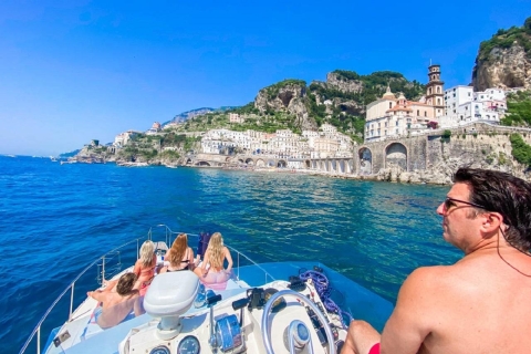 Boat excursion on the Amalfi coast with skipper from Salerno