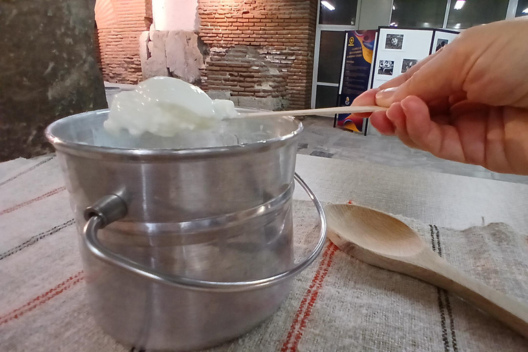 Sofia : dégustation de yaourt bulgare dans des ruines antiques – Édition exclusiveSofia : Dégustation de yaourt bulgare dans des ruines antiques – Exclusif