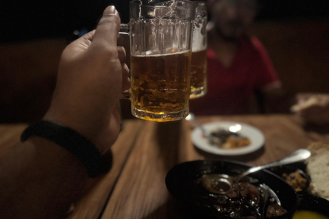 Colombo: Dodgy Bar Tour with Local Snacks and Drinks