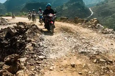 Ha Giang: Circuito de 3 días con Easy Rider + Excursión de senderismo