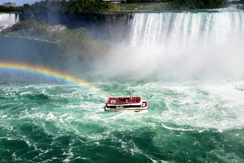 Depuis Toronto : Visite guidée d&#039;une journée aux chutes du Niagara avec croisière commentée.