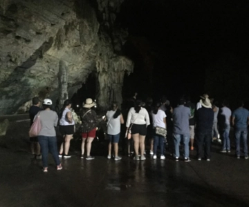Mexico City: Taxco and Cacahuamilpa Caves Day Trip