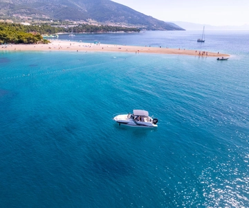 Makarska: 3-Island Speedboat Golden Horn & Blue Lagoon Tour