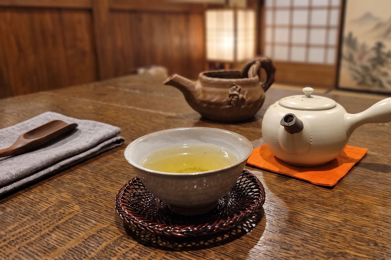 Matsumoto: Home Tea Experience with a Local "Auntie"