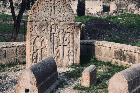 Yerevan: Silk Road Jeep Tour with Lake Sevan & Noravank