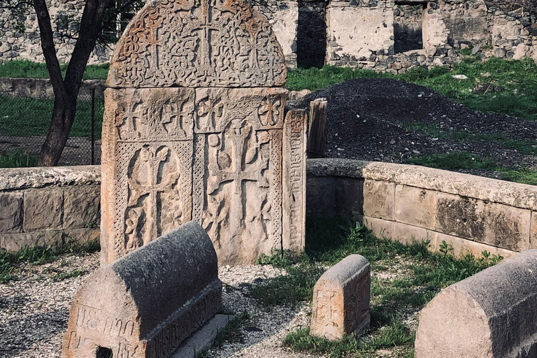 Yerevan: Silk Road Jeep Tour with Lake Sevan & Noravank