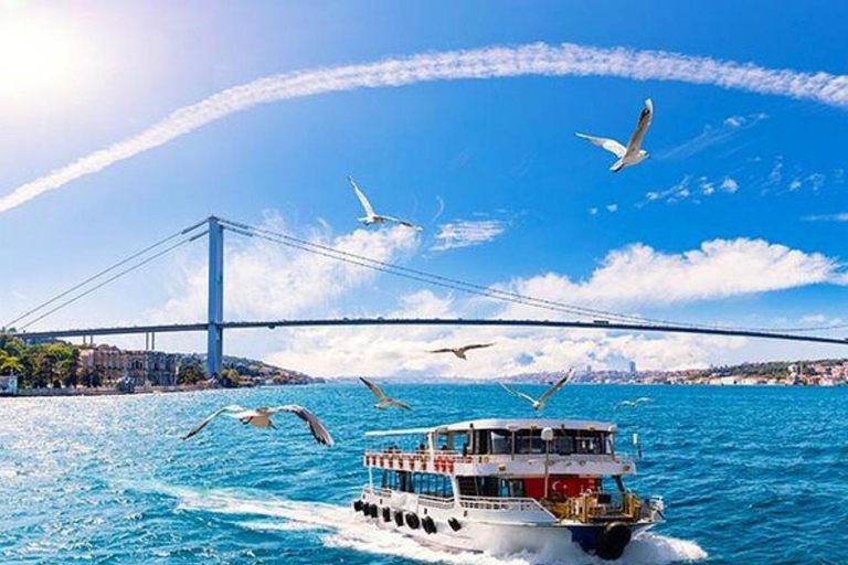 Istanbul: Bosphorus Sunset Yacht Cruise with Snacks Bosphorus Small Group Sunset Yacht Cruise with Snacks