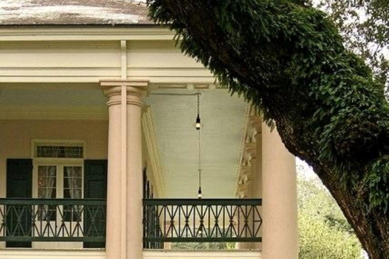 New Orleans: Oak Alley Plantation Tour and Transportation New Orleans: Oak Alley Plantation Tour