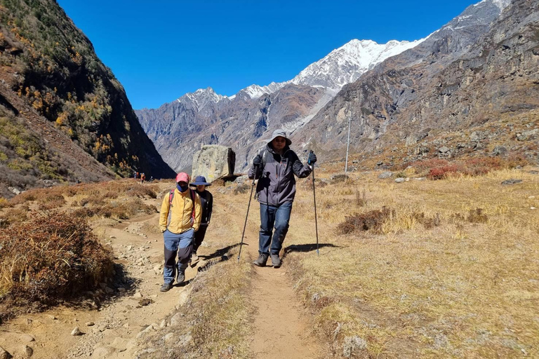 Von Kathmandu aus: 7-tägiger Langtang Trek mit Unterkunft