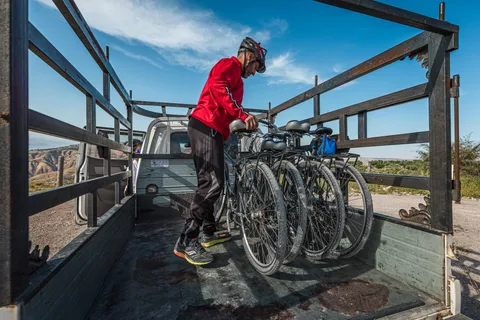 Umm Qais: Guided Light Cycling Tour with Equipment