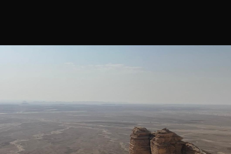 Riyadh: Edge of the World Tour with Snacks and Drinks