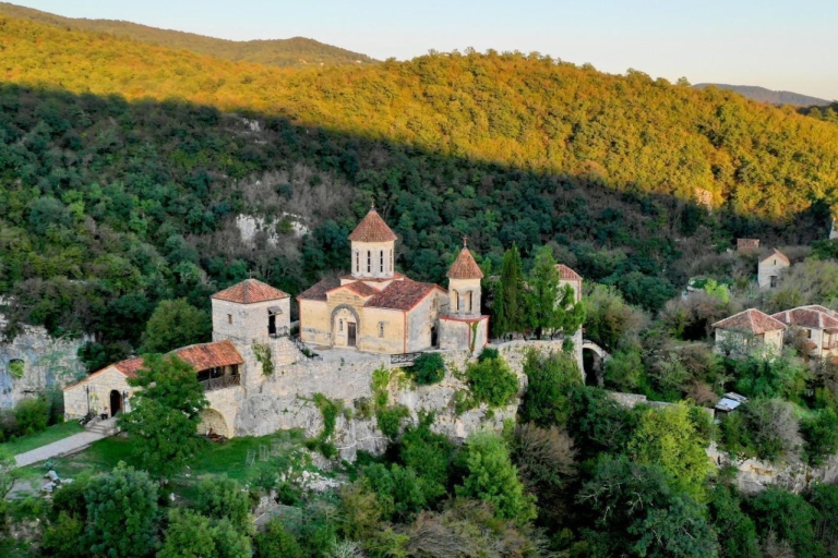 De Batumi Kobuleti Kutaisi Gelati et le monastère de BagratiDe Batumi/Kobuleti : Kutaisi, Gelati et le monastère de Bagrati