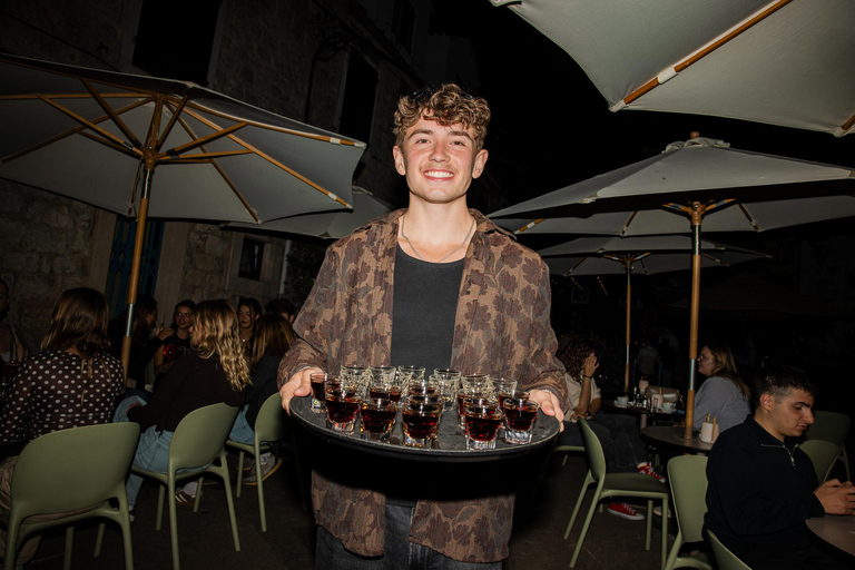Split Pub Crawl: Nightlife, Shots & Club Entry