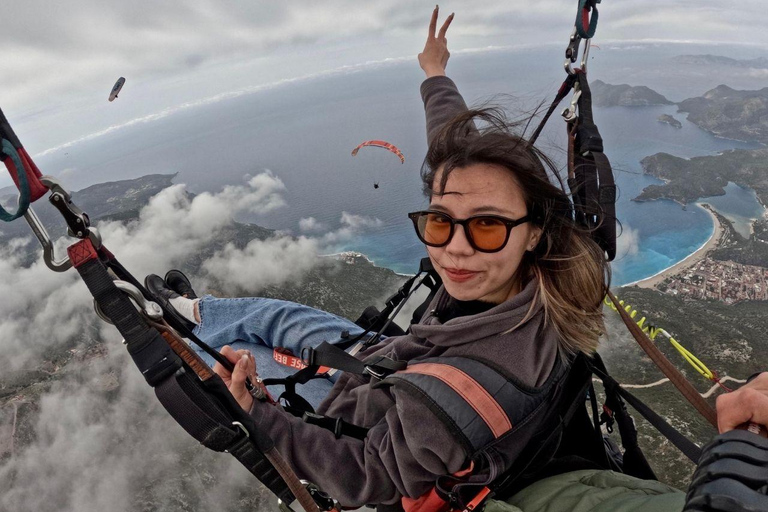Fethiye: Female Pilot, Babadağ, Oludeniz Paragliding, Transfer