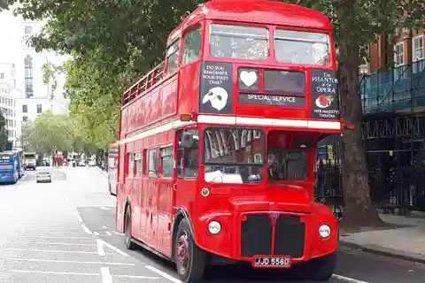 London Open-Top Bus Tour and Stonehenge Visit