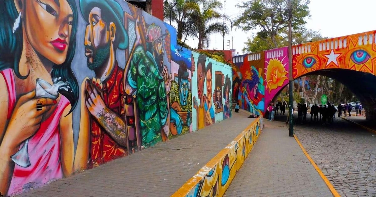 Desde Lima: El bohemio Barranco y el colorido Callao | Medio día ...