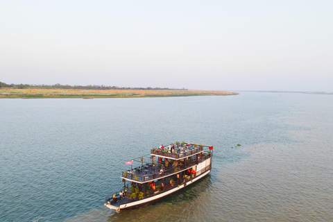 Phnom Penh : croisière au coucher du soleil avec bière et boissons à volonté