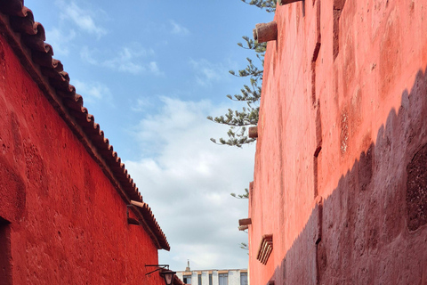 Arequipa: City Tour and a visit to the Monastery of Santa Catalina Arequipa: City Tour and Visit to the Santa Catalina Monastery
