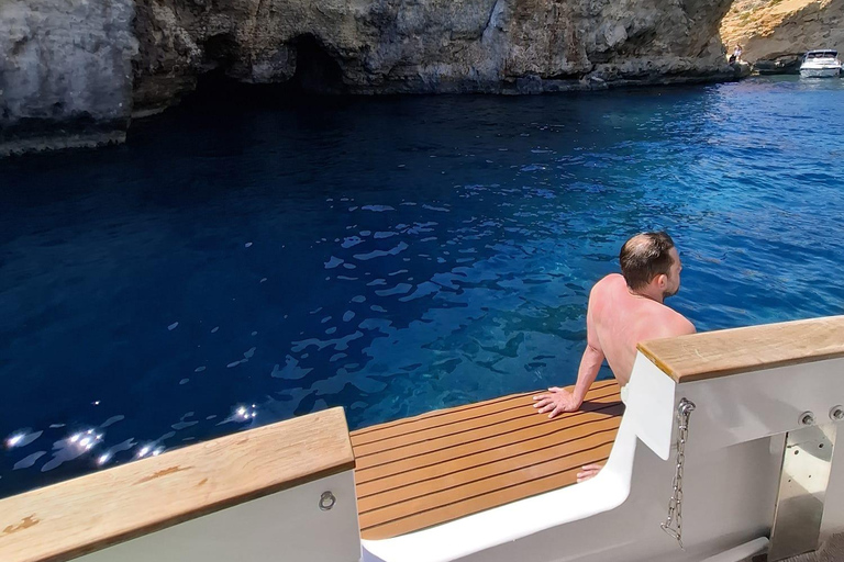 Comino in Comfort - Private Boat charter from Gozo/Cirkewwa