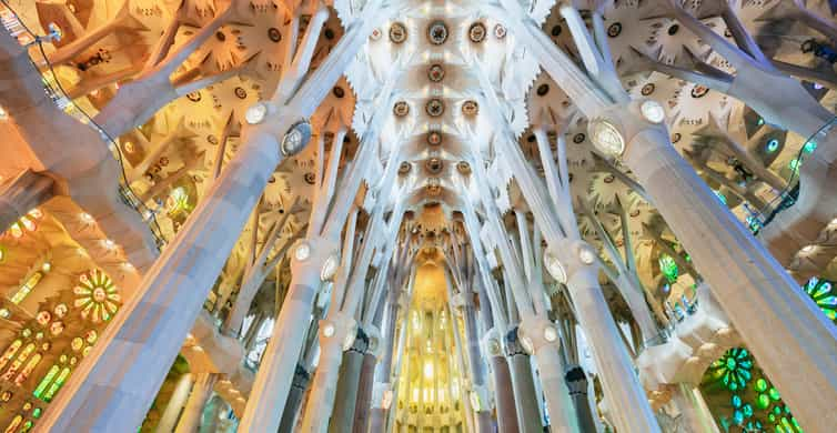 Barcelona: Sagrada Familia Skip-the-Line Entry Ticket & Tour | GetYourGuide