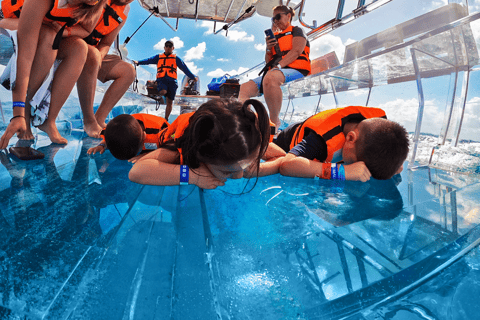 Isla Mujeres: Excursion Crystal Boat Tour at the Caribbean Isla Mujeres: Transparent Boat Tour
