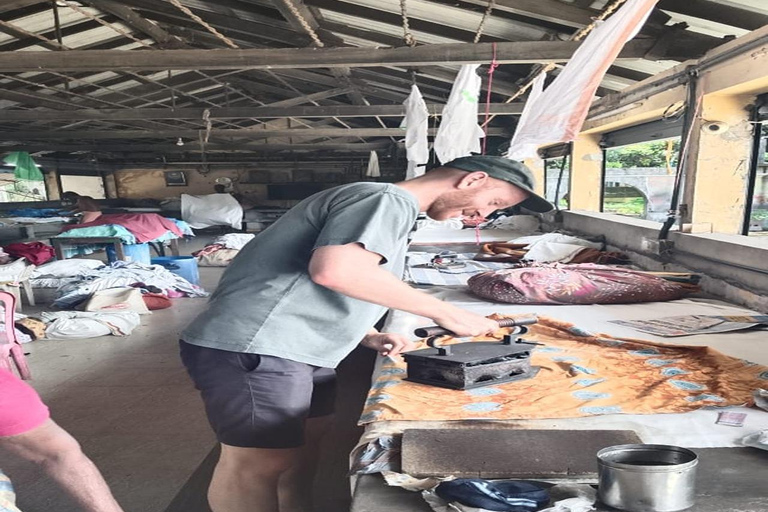 Kochi: Tuk-Tuk-Ausflug mit versteckten SchätzenKochi: Ausflug mit dem Tuk-Tuk zu versteckten Schätzen