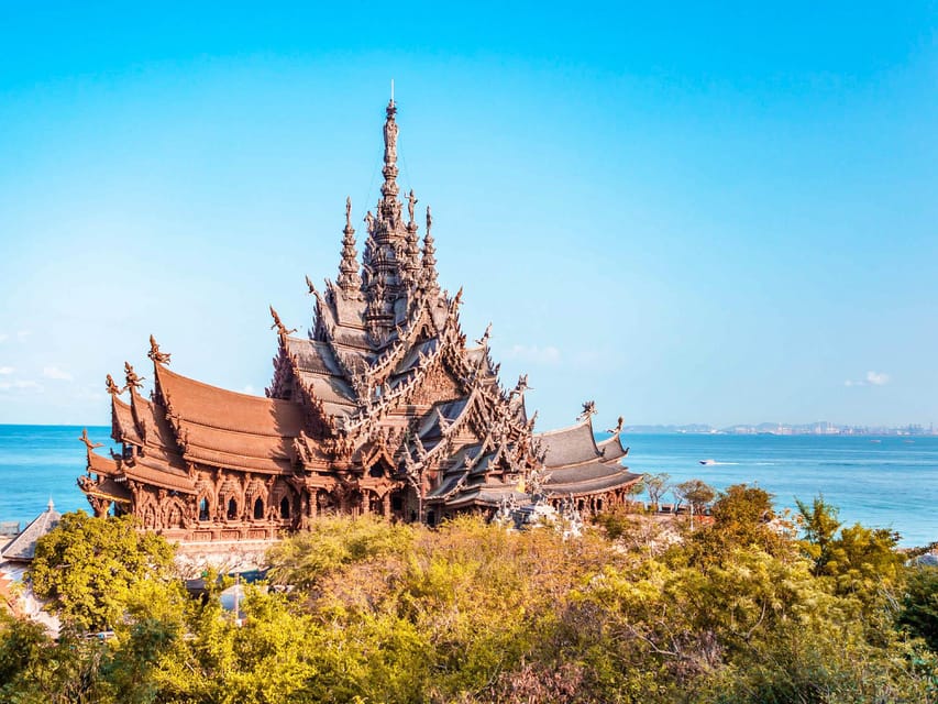 Bangkok Santuario degli elefanti di Pattaya e Santuario della Verità