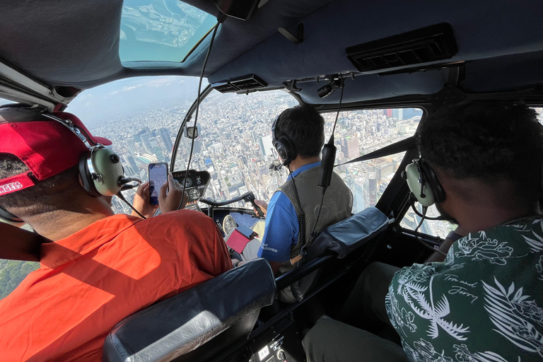 Tokio: Helikopter Tour mit Mittagessen und Hoteltransfer