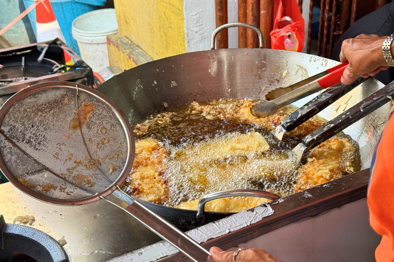 Jakarta: Glodok Stories Food Tour with 13+ Tastings