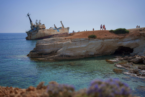 Paphos: Viagem de 1 dia a Akamas/Lagoa Azul e Banhos de Afrodite(Cópia de) Paphos: Parque Nacional de Akamas e passeio de ônibus e barco pela Lagoa Azul