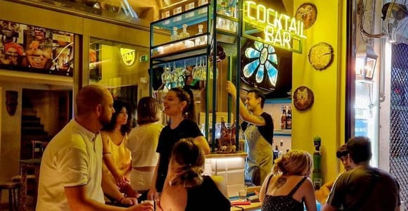 Thessaloniki After Dark: Local Streets & Social Vibes
