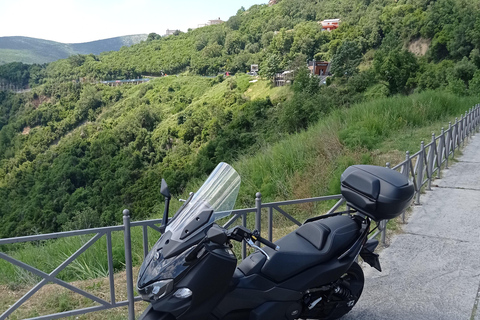 Kotor e Budva : Visitas auto-guiadas com Freedom Scooters