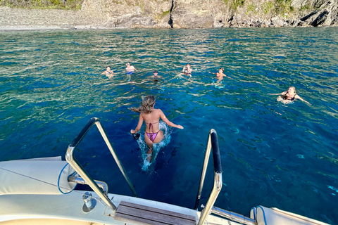 From Levanto or Monterosso: Guided Cinque Terre Boat Cruise From Levanto or Monterosso: Guided Cinque Terre Boat Cruise