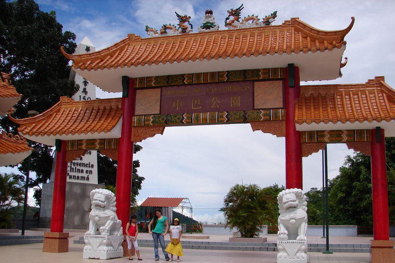 Panama: Panama City Tour + Panama Canal (Miraflores Locks) Panama: Panama City Tour + Panama Canal Shared 5 Hours Spanish