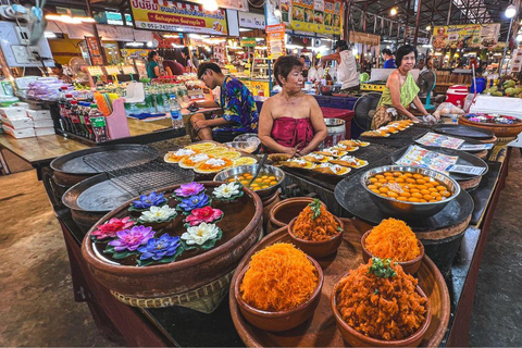 Tour privato di 3 ore del mercato galleggiante di Bangkok in barca piatta