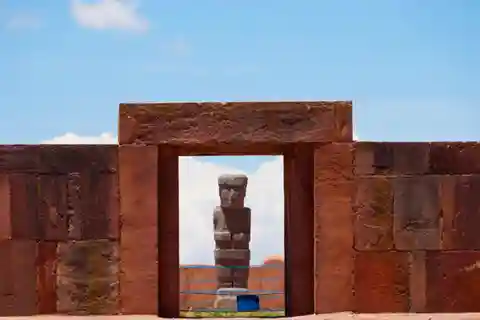 Tiahuanaco Tour from Puno 1 day-Puerta del Sol and Bolivia