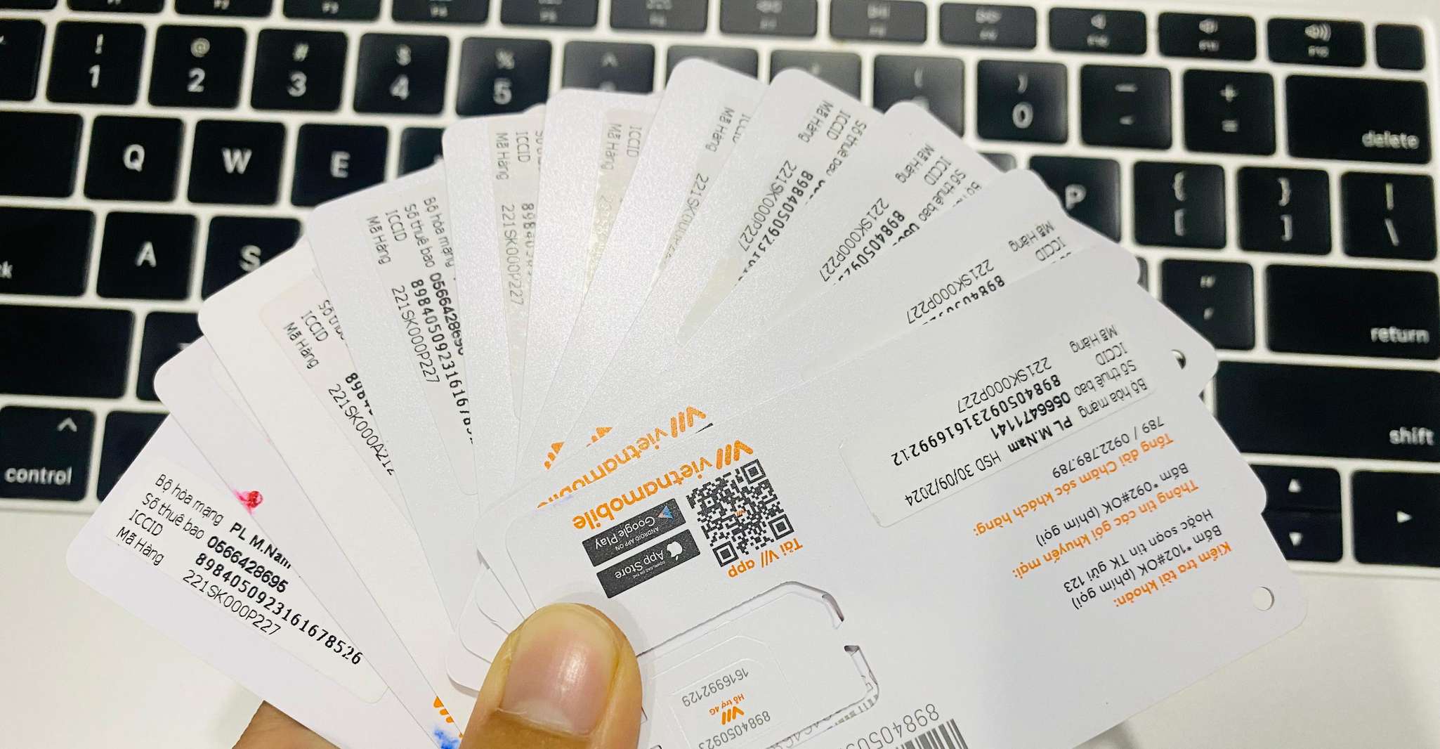Gegevens sim kaart 5GB/dag = 150 GB/maand ophalen in Phu Quoc - Hizvo