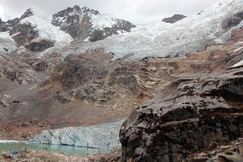 Vanuit Huaraz: Dagtrip naar het meer van Rocotuyoc met lunch