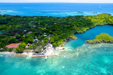 From Cartagena: Full-Day Rosario Islands Tour & Oceanarium