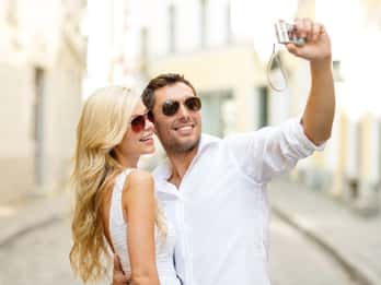 Santa Ponca: CoupleWalk, fun game and city walk for couples