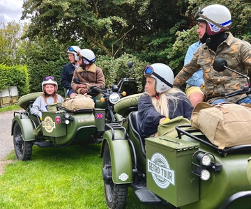 Bayeux: visita de 2 horas a las playas del Día D, en sidecar de época