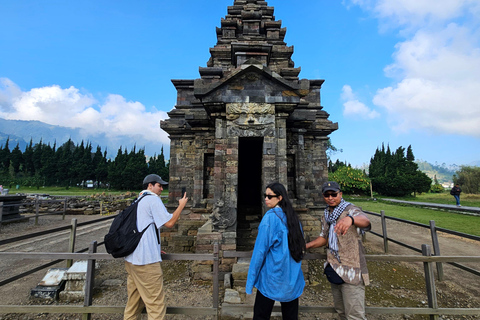 Från Yogyakarta: Dieng-platån &amp; gastronomitur &amp; transferFrån Yogyakarta: Dieng-platån &amp; gastronomi-tur &amp; transfer