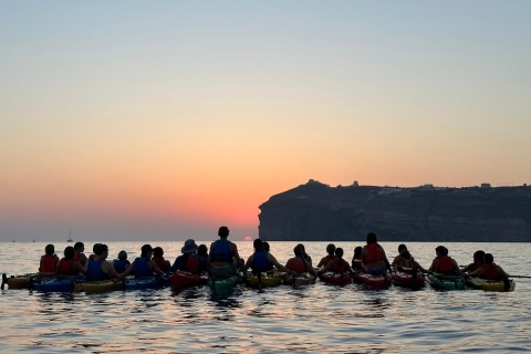 Santorini South Discovery: introducción al kayak de marSantorini South Discovery: kayak de mar con picnic