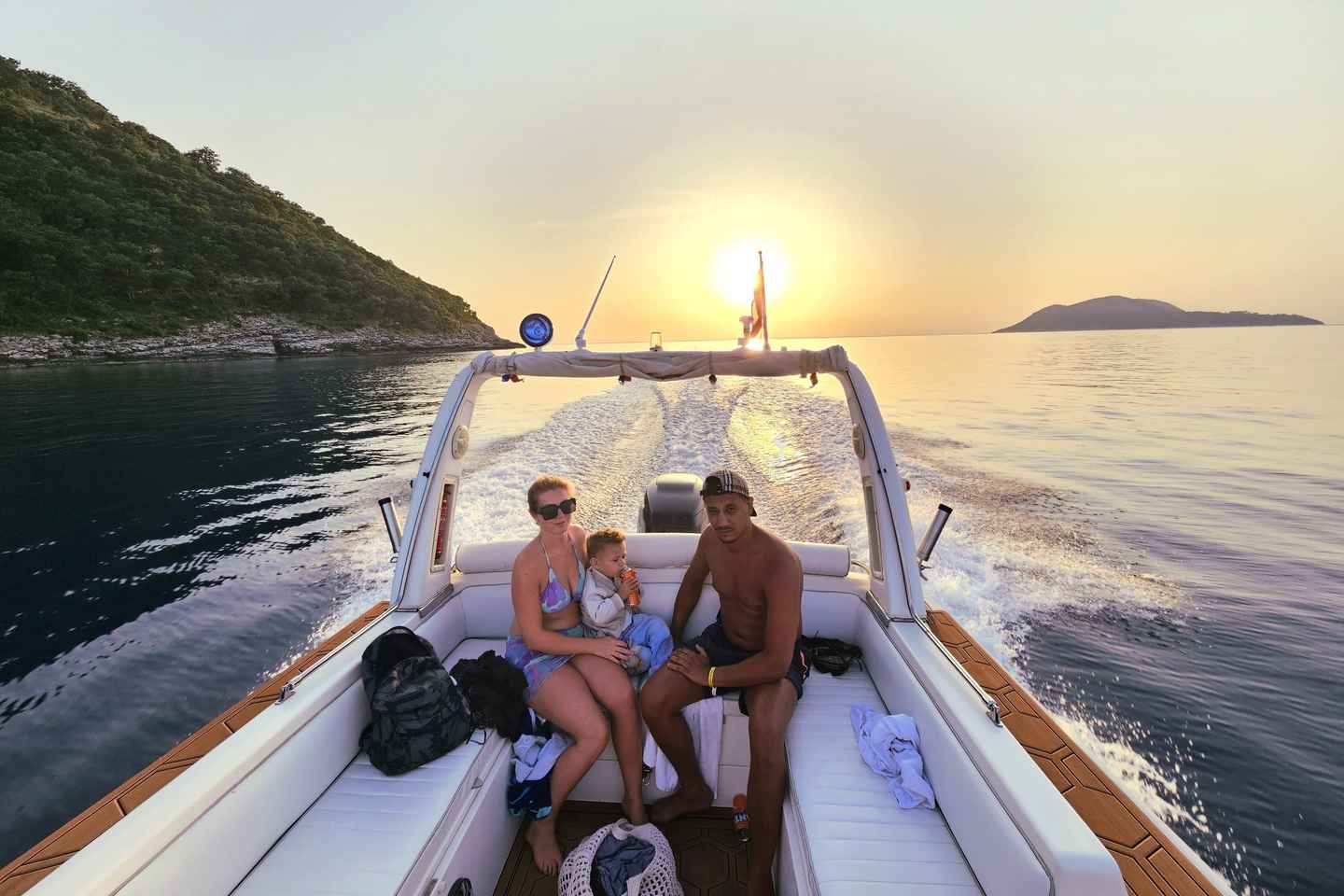 Vlore: Relaxing Sunset Tour & Snorkeling Stop