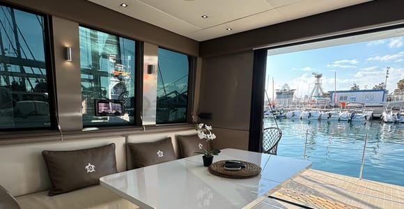 Valencia: Private Sunset Sailing Cruise with Dinner