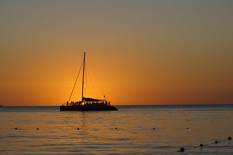 Hammamet: Premium Sunset Catamaran Cruise Tour Hammamet: Premium Catamaran Cruise Tour at Sunset